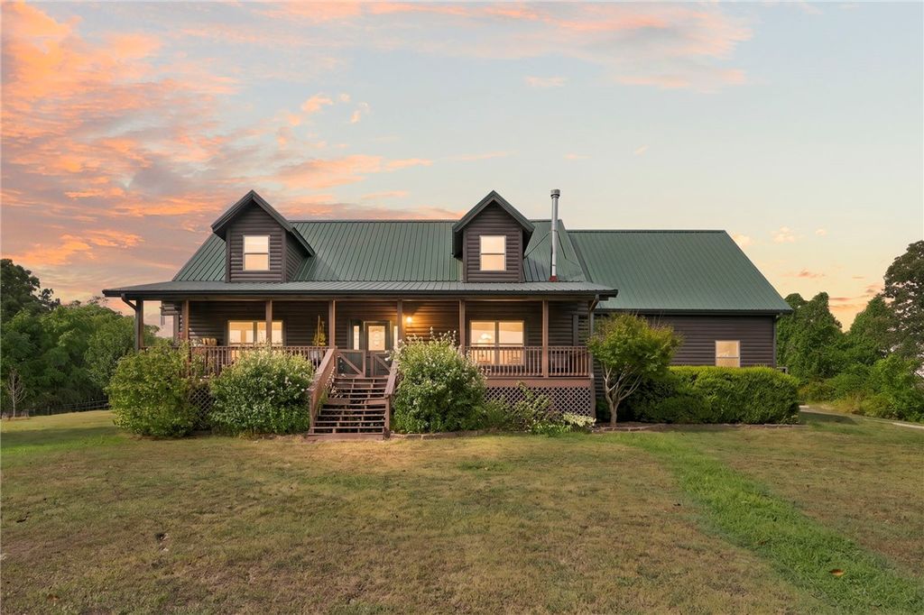 12913 Moore Lane, Gravette, AR 72736