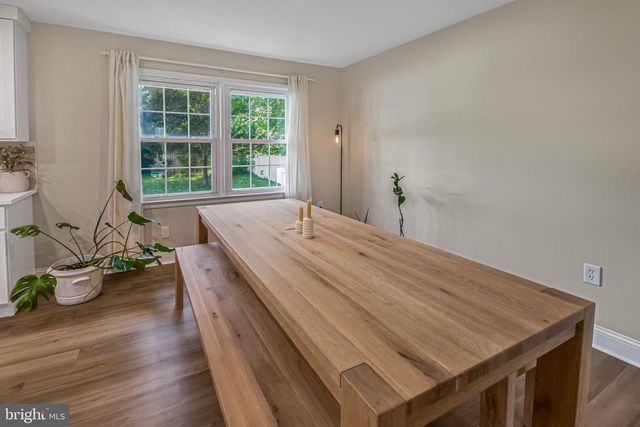 10 SMITHFIELD AVE, Lawrence Township, NJ 08648