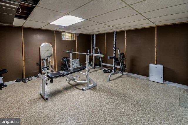 10 SMITHFIELD AVE, Lawrence Township, NJ 08648