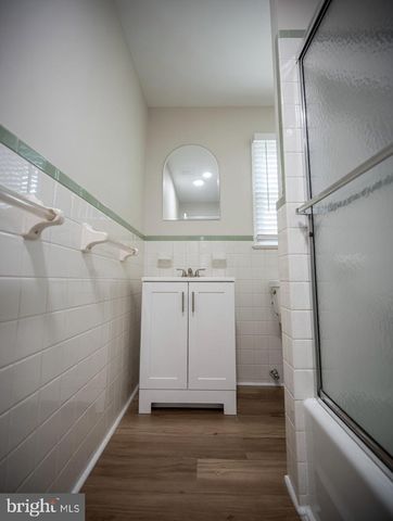 10 SMITHFIELD AVE, Lawrence Township, NJ 08648