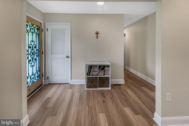 10 SMITHFIELD AVE, Lawrence Township, NJ 08648