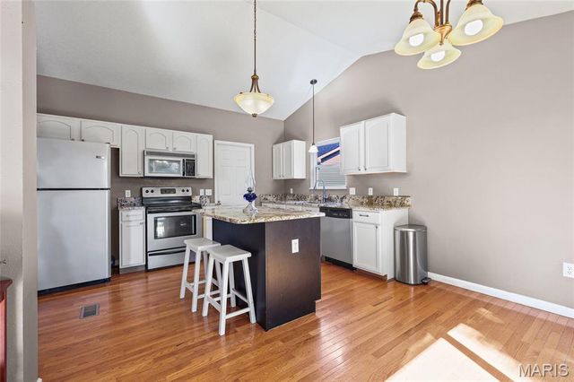 1914 McKinley Range, Festus, MO 63028