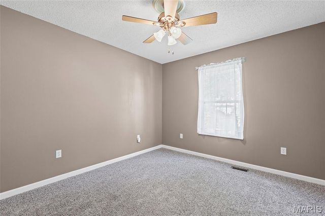 1914 McKinley Range, Festus, MO 63028