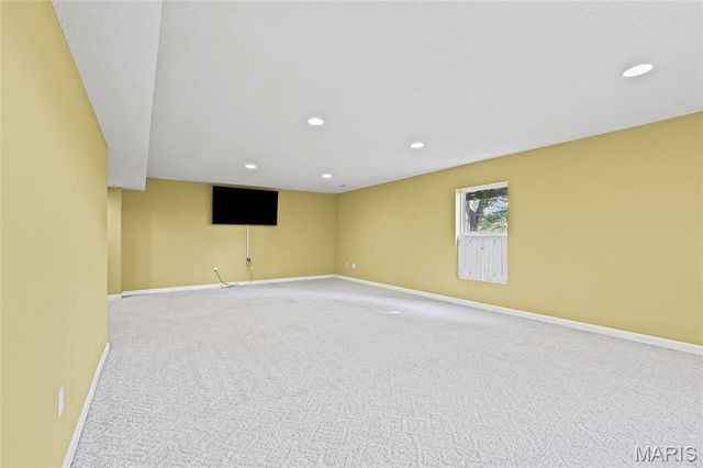 1914 McKinley Range, Festus, MO 63028