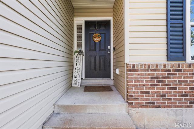 1914 McKinley Range, Festus, MO 63028