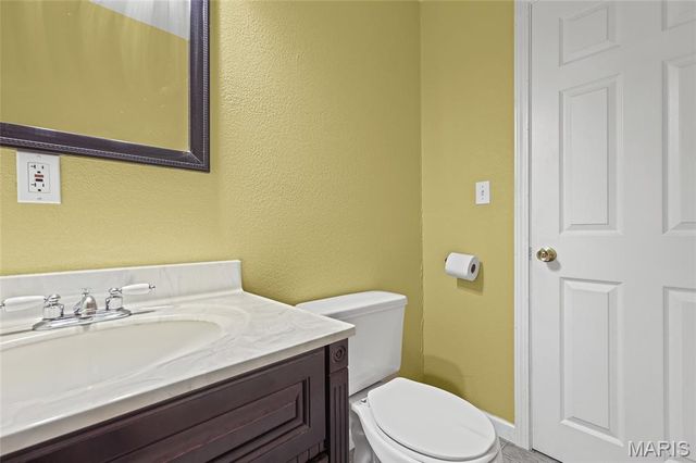 1914 McKinley Range, Festus, MO 63028