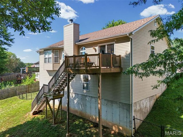 1914 McKinley Range, Festus, MO 63028
