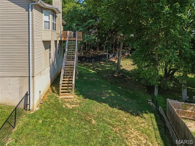 1914 McKinley Range, Festus, MO 63028