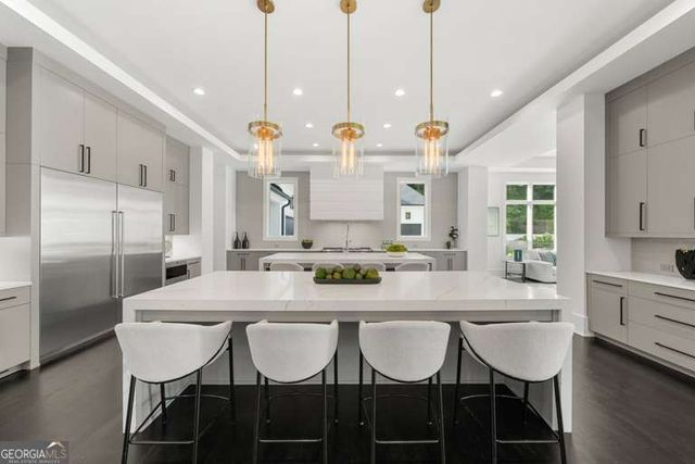 5211 Powers Ferry Road, Sandy Springs, GA 30327