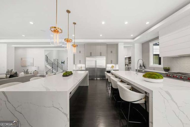 5211 Powers Ferry Road, Sandy Springs, GA 30327