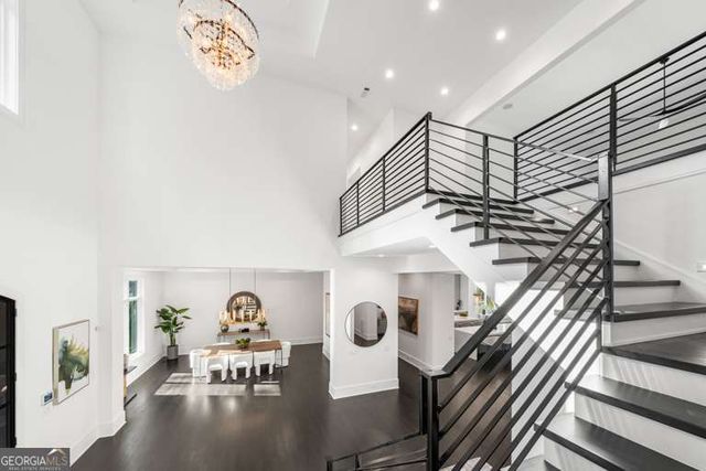 5211 Powers Ferry Road, Sandy Springs, GA 30327