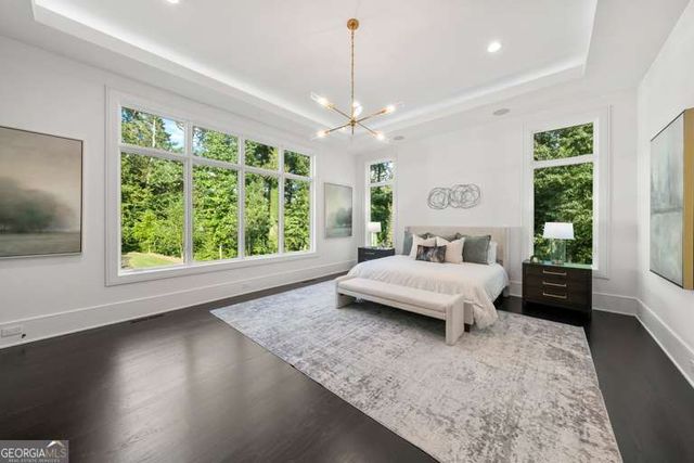 5211 Powers Ferry Road, Sandy Springs, GA 30327