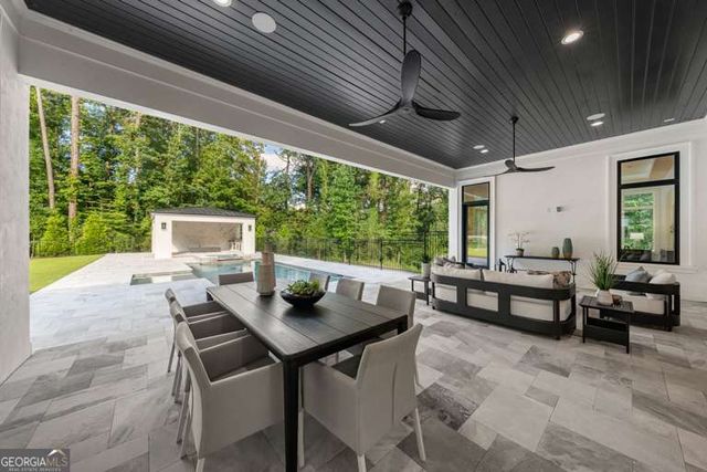 5211 Powers Ferry Road, Sandy Springs, GA 30327