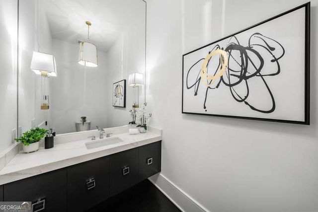 5211 Powers Ferry Road, Sandy Springs, GA 30327