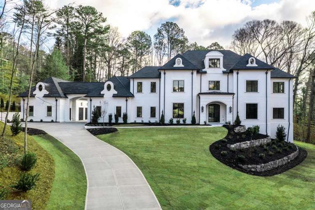 5211 Powers Ferry Road, Sandy Springs, GA 30327