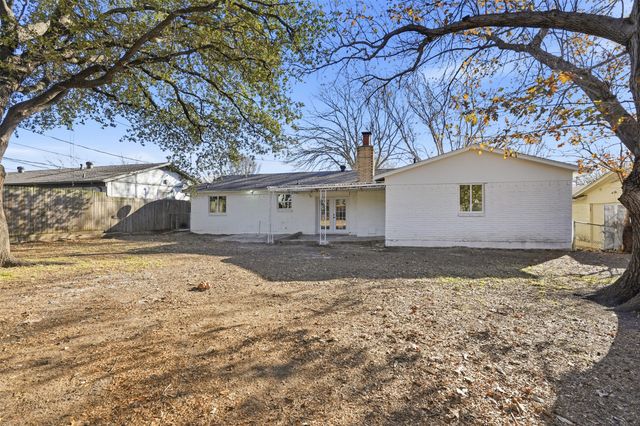 5916 Randell Avenue, Edgecliff Village, TX 76134