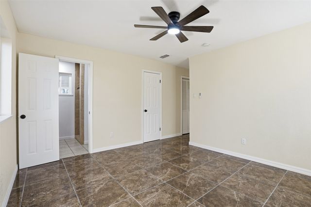 5916 Randell Avenue, Edgecliff Village, TX 76134