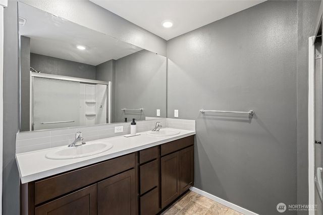 18625 110th Avenue E, Puyallup, WA 98374