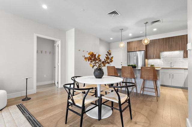 50 Symphony Rd 201, Boston, MA 02115