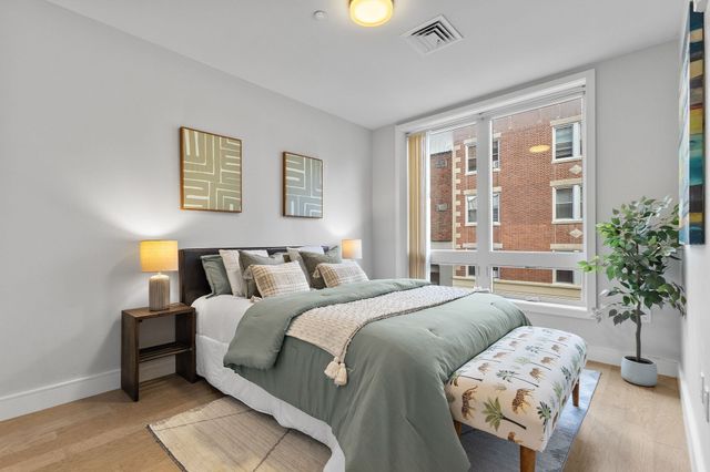 50 Symphony Rd 201, Boston, MA 02115