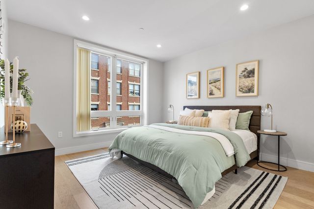 50 Symphony Rd 201, Boston, MA 02115