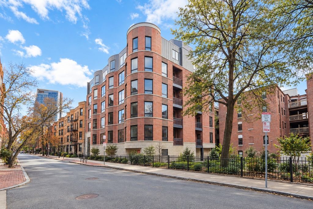 50 Symphony Rd 201, Boston, MA 02115
