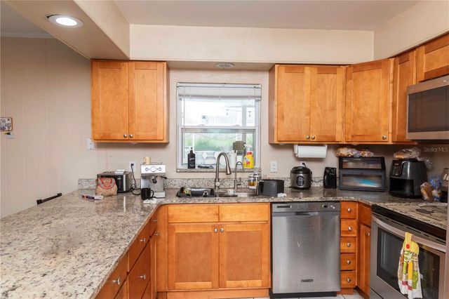 841 BRENTWOOD DRIVE, Lake Wales, FL 33898