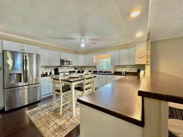 1602 N Brandywine Court, Monticello, IN 47960