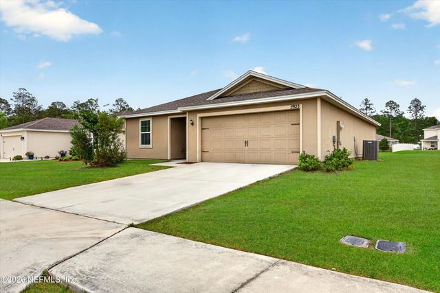 5923 CROSBY LAKE Way E, Macclenny, FL 32063