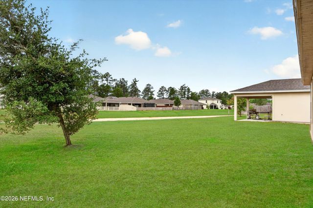 5923 CROSBY LAKE Way E, Macclenny, FL 32063