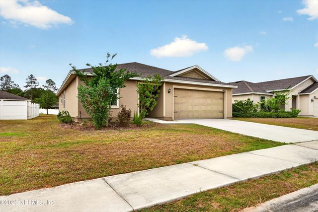 5923 CROSBY LAKE Way E, Macclenny, FL 32063