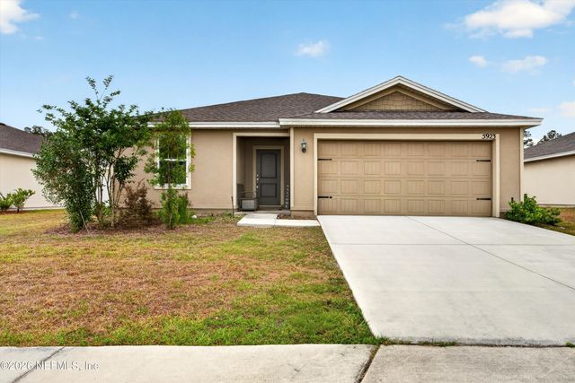 5923 CROSBY LAKE Way E, Macclenny, FL 32063