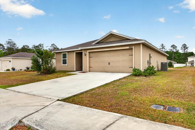 5923 CROSBY LAKE Way E, Macclenny, FL 32063