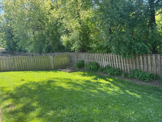 251 S Cornerstone Drive, Volo, IL 60020