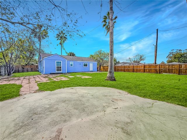 3402 Olsen Dr, Corpus Christi, TX 78411