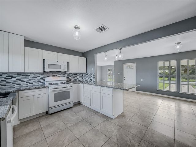 3402 Olsen Dr, Corpus Christi, TX 78411