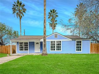 3402 Olsen Dr, Corpus Christi, TX 78411