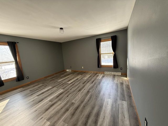 S85W19635 Colonial COURT, Muskego, WI 53150