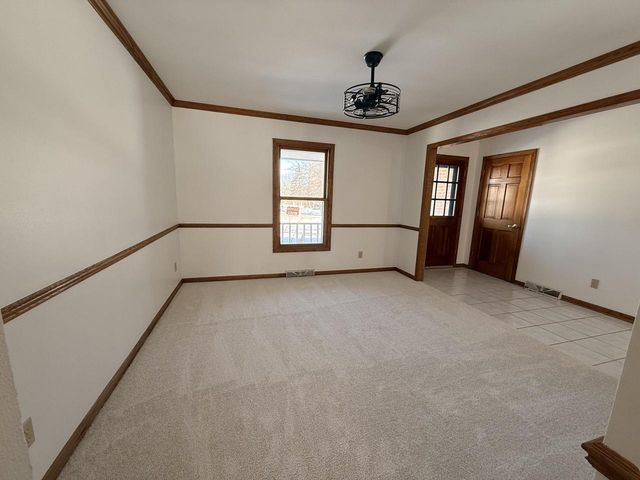 S85W19635 Colonial COURT, Muskego, WI 53150