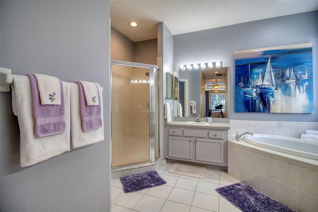 Image 36 of property listing at 2219 ELIZABETH WAY, Dunedin, FL 34698