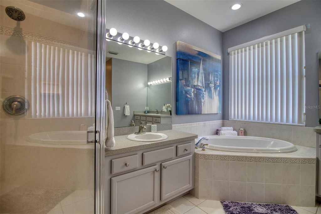 Image 37 of property listing at 2219 ELIZABETH WAY, Dunedin, FL 34698