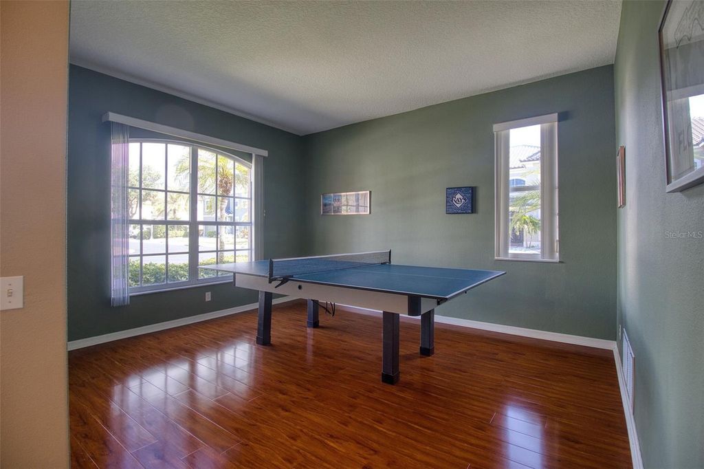 Image 7 of property listing at 2219 ELIZABETH WAY, Dunedin, FL 34698