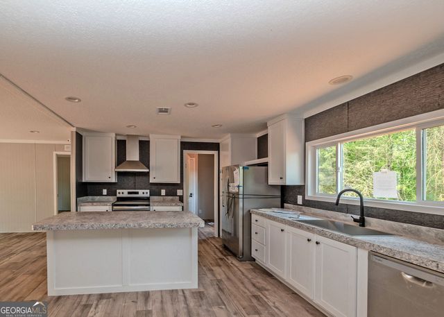 14 Sartain Drive, Commerce, GA 30530