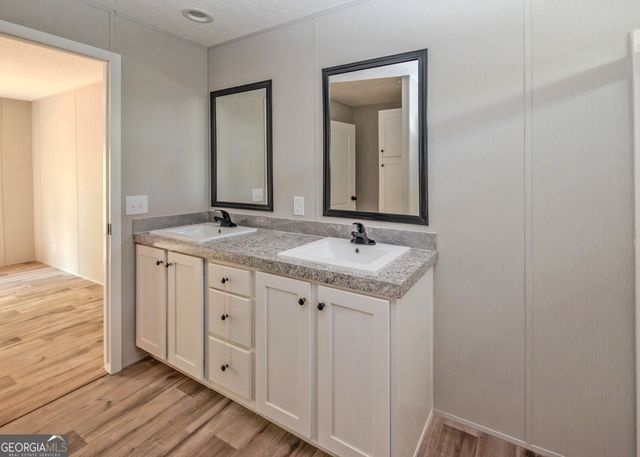 14 Sartain Drive, Commerce, GA 30530