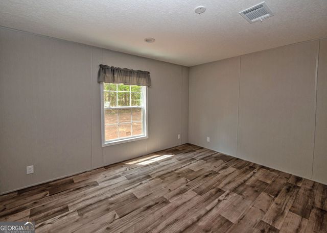 14 Sartain Drive, Commerce, GA 30530