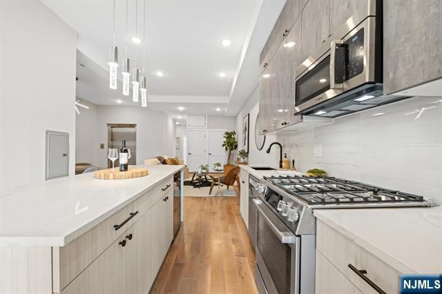 545 Palisade Avenue 2, Jersey City, NJ 07307