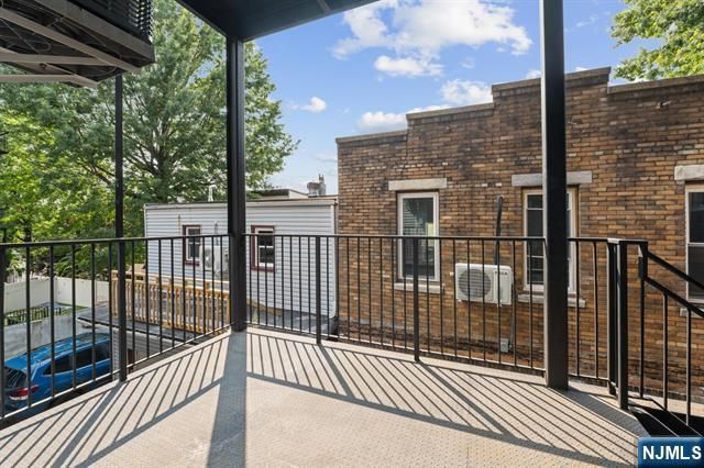 545 Palisade Avenue 2, Jersey City, NJ 07307