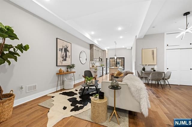 545 Palisade Avenue 2, Jersey City, NJ 07307