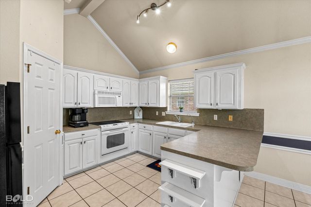 2522 Brookhaven Drive, Bossier City, LA 71111