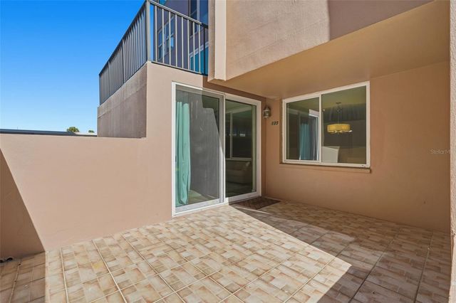 632 EDGEWATER DRIVE 135, Dunedin, FL 34698